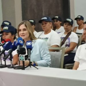 Dirigente del partido CONDE Gloria Pinho: Es imperdonable el derroche de dinero en la campaña electoral presidencial
