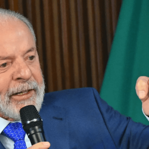 Nicolás sorprendido: Lula sugiere la idea de formar un gobierno de coalición en Venezuela o nuevas elecciones