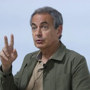 Zapatero CONFIESA que medio «en la tarea de facilitación» para que Edmundo González viajara a España