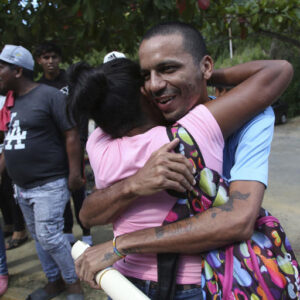 Gobierno chavista libera a algunos de los miles de detenidos tras elecciones presidenciales