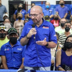 En nombre de UNT, Angelo Palmeri declara: La AN 2015 ya cumplió con su labor y la liberación de los presos políticos es una prioridad