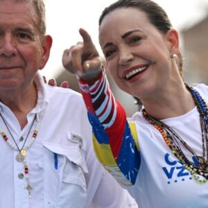 Caiga Quien Caiga Por Angel Monagas: Liderazgo Bicéfalo Opositor