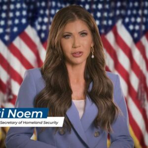 #INMIGRACION La nueva campaña del gobierno de Trump: “Te encontraremos y deportaremos. Nunca regresarás” pero “si te vas ahora” podrías volver.