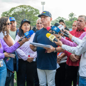 En Fuerte Tiuna, El Valle: Juntos Todo Es Posible entregó moderno complejo deportivo Cacique Tiuna
