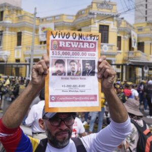 Revela prestigiosa encuesta Datincorp: 66% de los venezolanos evalúa negativamente al gobierno de Maduro