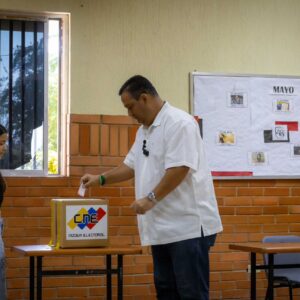 #ZULIA Alcalde de Maracaibo de Primero Justicia Adrián Romero: «Ya voté, es rápido y eso ayuda que no se formen colas»