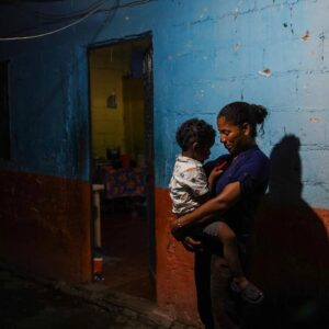 The New York Times: ATRAPADOS Y SIN SALIDA Migrantes venezolanos buscan volver a casa