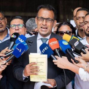 Tarek William Saab acusa a Eduardo Torres de estar vinculado con presunto plan para sabotear elecciones regionales