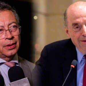 Agencia AP: Polémica por presunta adicción a drogas de Presidente Petro pone a debate su posición de poder