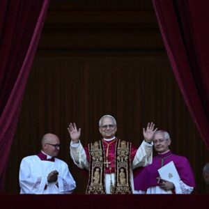 The New York Times: Cónclave en el Vaticano Robert Francis Prevost es el primer papa estadounidense