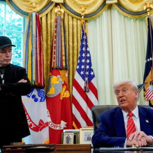 En alianza con Trump Elon Musk le planta cara a Irán con un desafío al régimen de los ayatolás: “Los haces están encendidos”