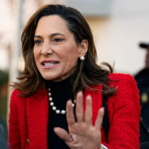 Congresista republicana María Elvira Salazar critica las políticas migratorias de Trump: «Siempre estaré del lado de la justicia y de nuestra comunidad»