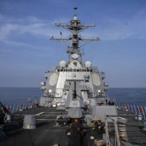 #ALERTA Destructores de EEUU se dirigen a aguas de Venezuela mientras Trump busca presionar a los cárteles