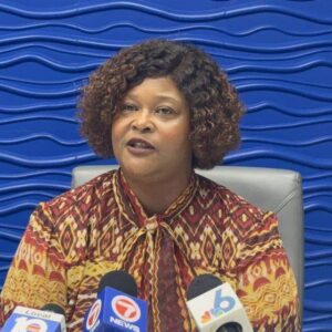 Aunque usted no lo crea: ¿Dictadura en Broward? Demandan a alcaldesa y funcionarios por hacer ‘algo sin precedentes‘
