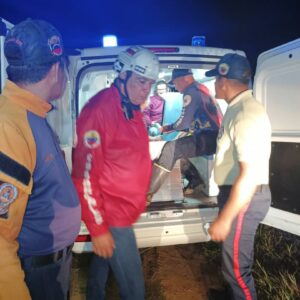 #ZULIA: Autoridades del Municipio Baralt rescatan a 16 personas tras crecida de rio