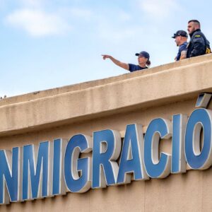 Fatal incidente: Una instalación del ICE de Dallas fue blanco de un tiroteo fatal