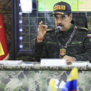 #ULTIMAHORA Maduro firma decreto de conmoción externa ante «amenazas» de EE UU