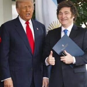 Donald Trump asegura que la victoria de Milei «le hizo ganar mucho dinero a EE.UU.»