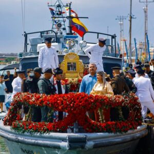 La Chinita inicia Procesión Lacustre para reencontrase con sus hijos de los pueblos costeros del Zulia