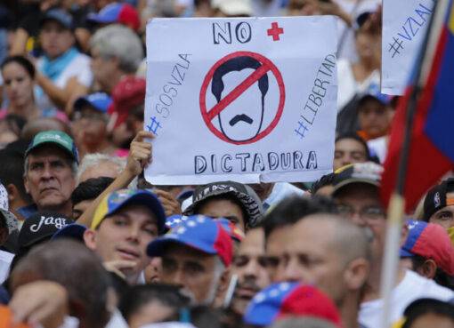 Desinterés e indiferencia del pueblo por el dictador Por Robert Alvarado