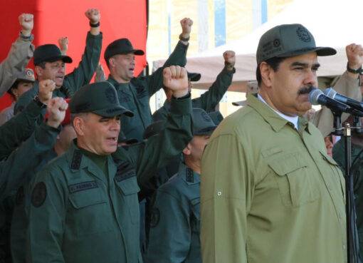 Polémicos resultados: Encuesta muestra que los votantes de Miami-Dade se oponen a la intervención militar de EE.UU. en Venezuela