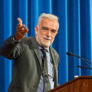 Ex Fiscal de la Corte Penal Internacional denuncia ataques a embarcaciones pesqueras en el Mar Caribe como crímenes de Lesa Humanida