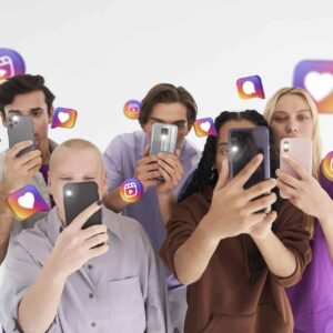 El espejismo de la popularidad: cómo se fabrica la influencia Por Dayana Duzoglou