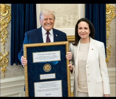 María Corina Machado entrega a Trump su medalla del Premio Nobel de la Paz