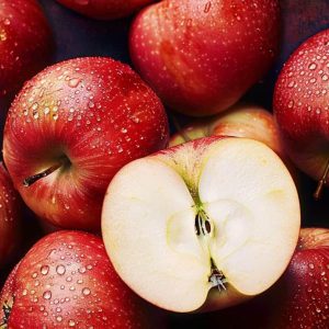 Comer una manzana diaria reduce riesgos de enfermedades y protege el corazón