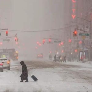 Temporal de hielo y nieve dejó a más de un millón de hogares sin energía eléctrica en EEUU