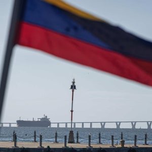 Compañías petroleras compiten por proyectos que impulsen rápidamente la producción venezolana