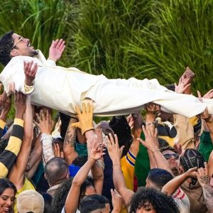 Republicanos piden multar y «detener» a Bad Bunny por su ‘show’ en el Super Bowl