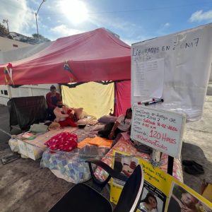 Familiares de presos políticos en Zona 7 superan los cinco días en huelga de hambre (+Video)