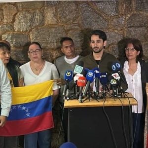 Hijo de Juan Pablo Guanipa exige fe de vida de su padre: «¿Cuál es el miedo a tener un liderazgo en la calle?»