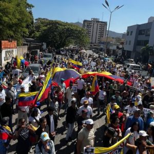 Protestas se activan en varias ciudades de Venezuela para exigir la libertad de los presos políticos