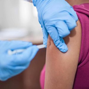 Avanza vacuna experimental contra el tipo más agresivo de cáncer