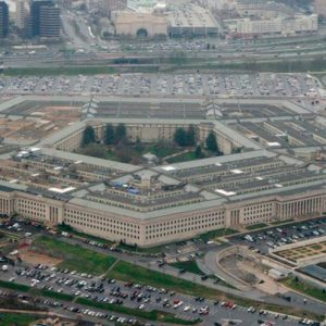 Pentágono anuncia que cortará vínculos académicos con Harvard