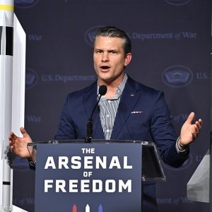 Pete Hegseth reveló detalles tácticos del operativo en Venezuela: 44 misiles precedieron el desembarco en Caracas