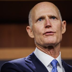 Rick Scott sobre excarcelaciones condicionadas en Venezuela: «Delcy Rodríguez y Diosdado Cabello demuestran que son incapaces de cooperación genuina»