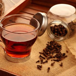 Los médicos chinos les recomienda a sus pacientes té de clavó de olor.