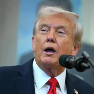 Trump advierte a Irán que tomará “medidas muy duras” si no hay acuerdo