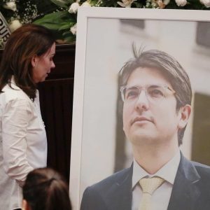 Colombia pedirá a Venezuela que entregue a los guerrilleros tras el magnicidio de Miguel Uribe