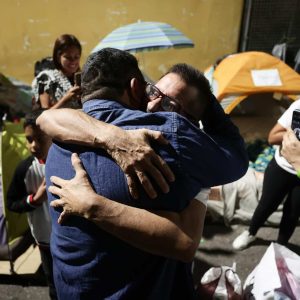 Excarcelaciones en Zona 7: Liberado diputado Fernando Orozco, su hijo y otros presos políticos