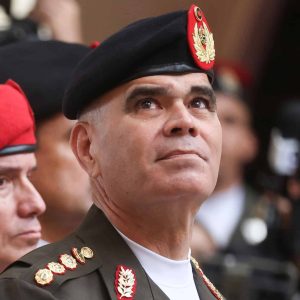 EFE | Salida de Padrino López corta influencia de Rusia sobre un chavismo que busca continuidad