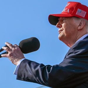 ¡»NO ME PREOCUPA NADA»! Trump afirma que 48 líderes iraníes «desaparecieron de una vez»