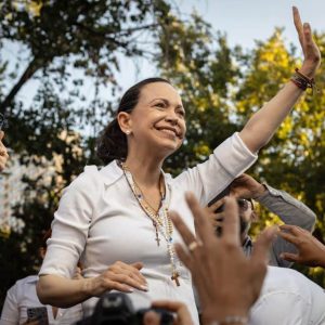 María Corina Machado consolida sus alianzas políticas antes de regresar a Venezuela