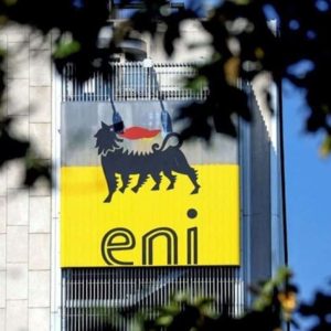 Venezuela le debe a Eni unos 3.300 millones de dólares, según informe de la petrolera italiana