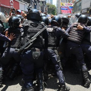 ABC de España | Las protestas y la represión regresan a las calles de Caracas por la mala situación económica