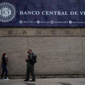 EEUU y Venezuela contrataron firmas auditoras para el uso de recursos financieros
