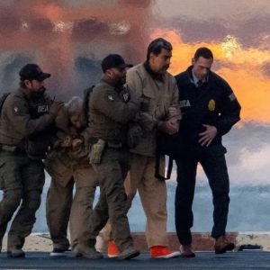 Las restricciones detrás de la autorización de la Ofac que permite financiar la defensa de Maduro